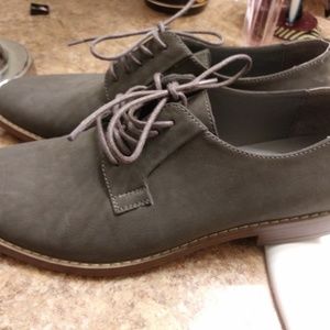 Men's shoes size 9.5